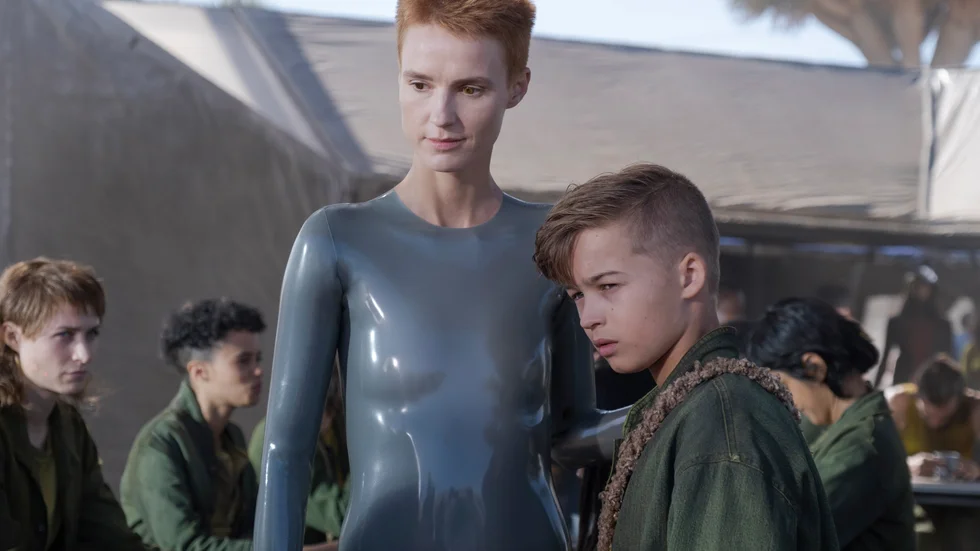 Androiden Mother i "Raised by wolves" spelas av Amanda Collin. Pressbild.