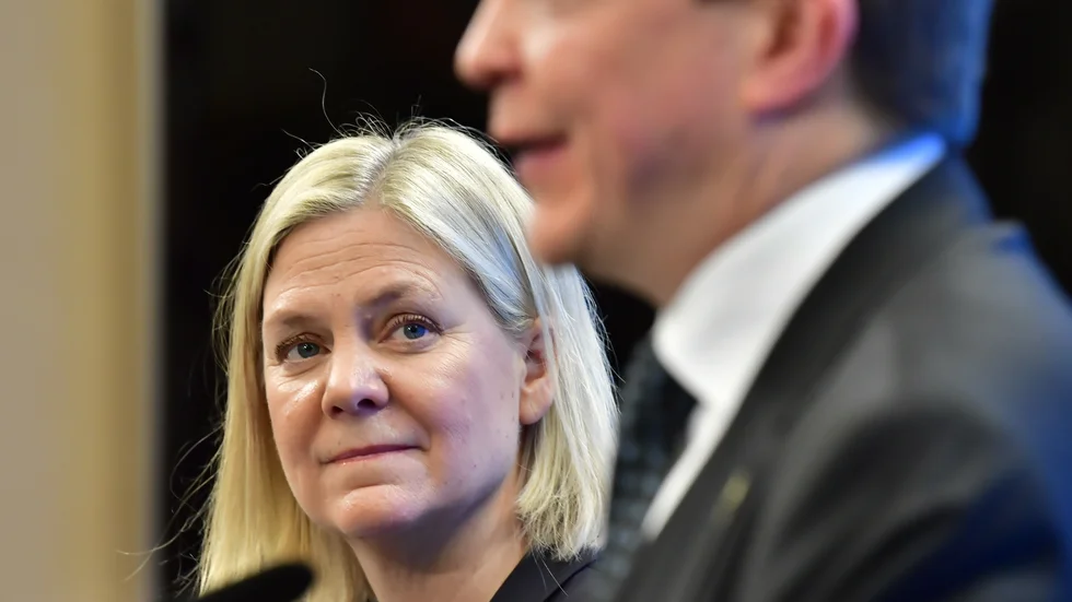 Mycket pekar på att Vänsterpartiet, trots allt, kommer släppa fram Magdalena Andersson (S).