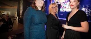 Vimmel från premiären på julshowen – fullsatt, folkligt och festligt
