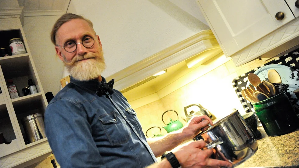 Fredrik Jonsson var onsdagskvällens värd då TV-programmet ”Halv åtta hos mig” spelades in.