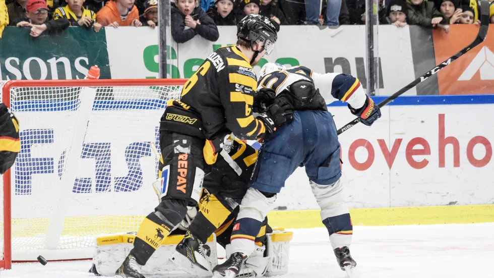 Slutet. AIK föll i sjätte kvartsfinalmatchen. Laget har präglats av ojämnhet och den var tydlig även i den här matchserien.