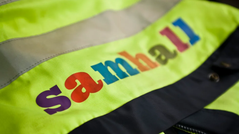 Vid en nationell jämförelse framgår också att Samhall vinner nästan lika många upphandlingar som de fyra största företagen gör tillsammans.