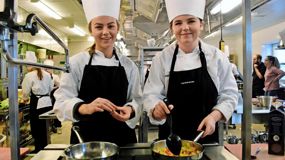 Lisa Dahlqvist och Moa Johansson vann tillsammans med klasskompisen Felicia Bygdemark. 