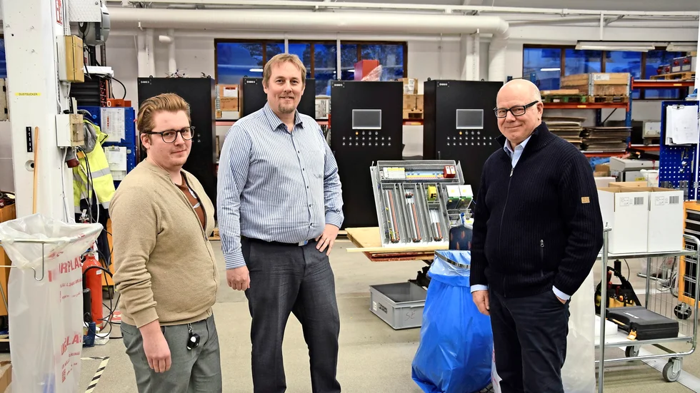 Ser ljust på utvecklingen vid Boliden Electro, fr v teknikchefen Simon Bäckström, vd Jens Holmqvist och nyanställde exportsäljaren Roland Engström.
