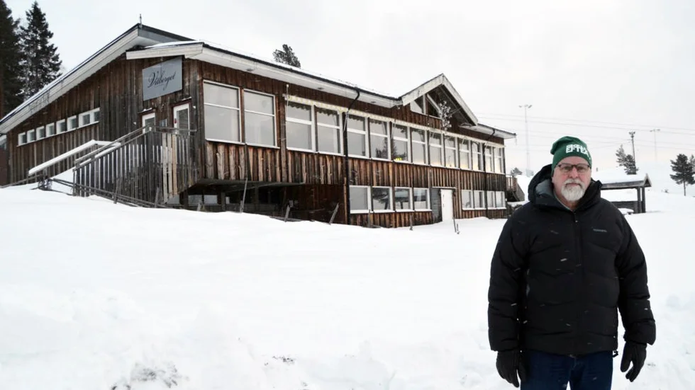 Skellefteå kommun vill sälja Vitbergsstugan om man hittar rätt köpare. Tomas Öhlund sköter kontakterna. Foto: Yvonne Rönngren.