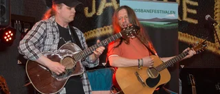 Gratisfestival bjöd på musik, eld och lågor