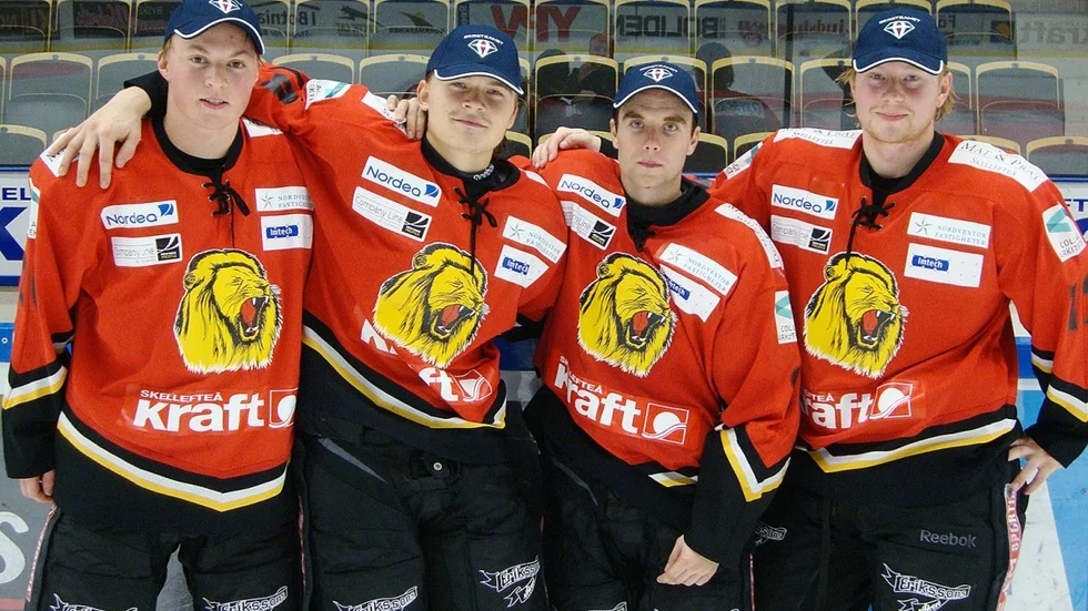Emil Hellgren, Anton Mella, Anton Lundberg och Simon Forsell gjorde målen när Lejon tog sin första trepoängare på hemmaplan. FOTO: MIKAEL MARKLUND