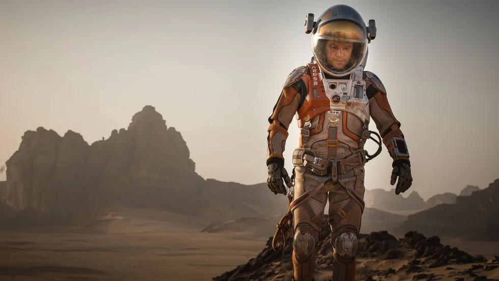 Riktig kämpe. Ensam på Mars får astronauten Mark Watney (Matt Damon) kämpa för sin överlevnad i underhållande "The martian". Foto: Aidan Monaghan.