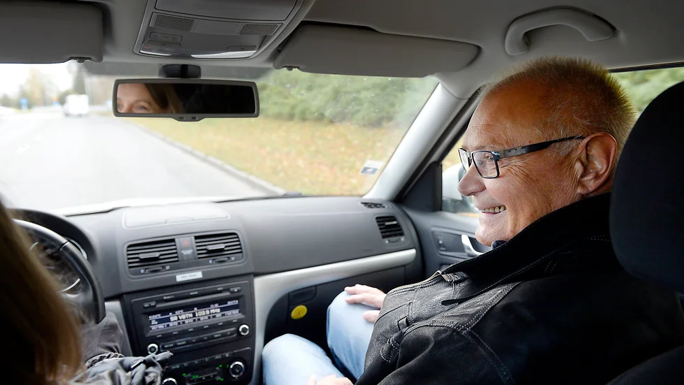 Hastigheten …  Gunnar Österberg anser att Skellefteå kommun borde sänka hastigheten i centrumkärnan till 30 kilometer i timmen. ”Här ligger Skellefteå långt efter många andra kommuner och i och med detta även efter i antal olyckor inom tätbebyggt område”, säger han. Foto: Ulf Johansson.