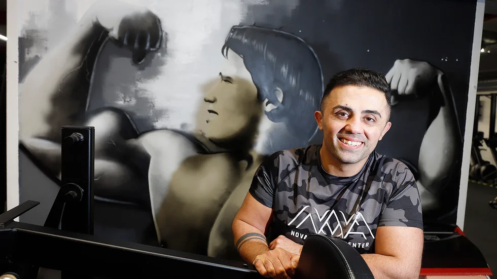 Gymägaren Siamand Esmaili har gott om tips och pepp för gymmens alla "stödmedlemmar".