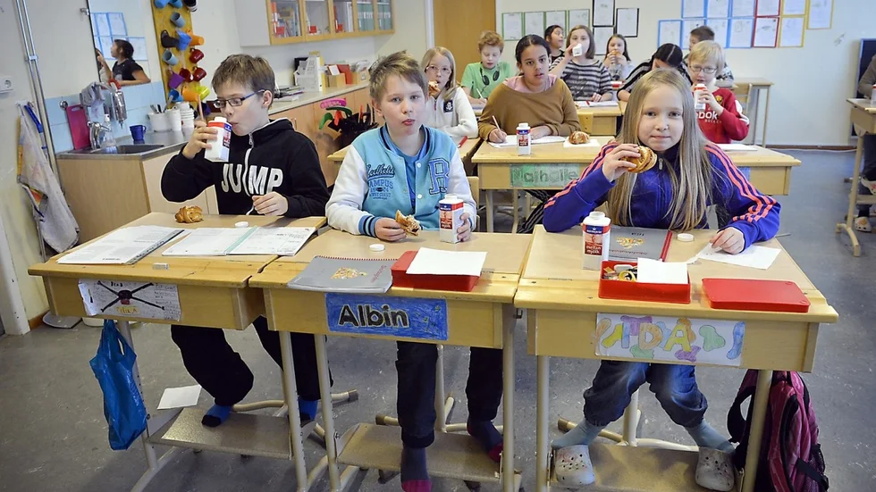 Klass 4 A på Sunnanåskolan vann andrapriset och bjöds på kanelbullar och mjölk. Foto: Leif Andersson