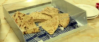 Bakade lite bröd när butiken ändå var öppen – nu köper hon pizzafabriken: "Efterfrågan så hög att jag måste börja tre på morgonen"