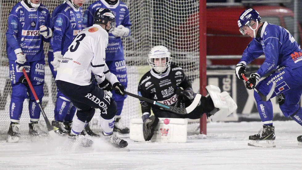 Vincent Trygg fick chansen för första gången i IFK Motalas tröja i elitserien. Debuten gjorde han i Åby/Tjureda för ett par år sedan. Målvakten gjorde det bra mot ett Rättvik som dock hade svårt att skapa de klara chanserna.