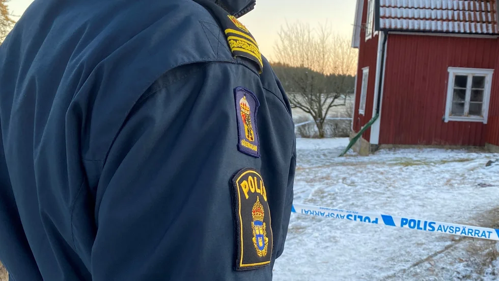 En 42-årig man har häktats misstänkt för mordbrand och försök till mord efter julaftonens brand på Vikbolandet.