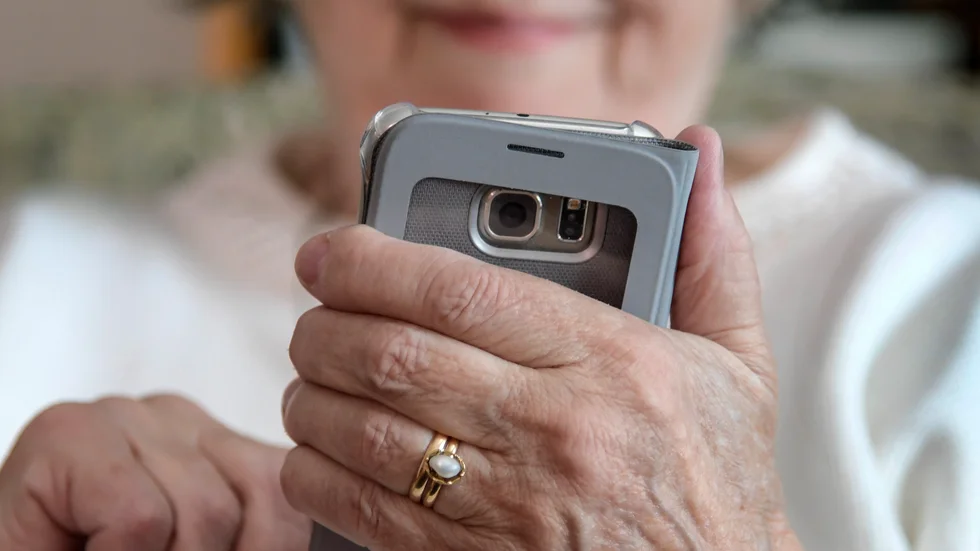 Skärmen har fått allt större betydelse hos svenskarna. Vecka 52 ökade surfen med 26 procent och norrbottningarna surfade mest av alla med hela 40 procents ökning, enligt Telia.