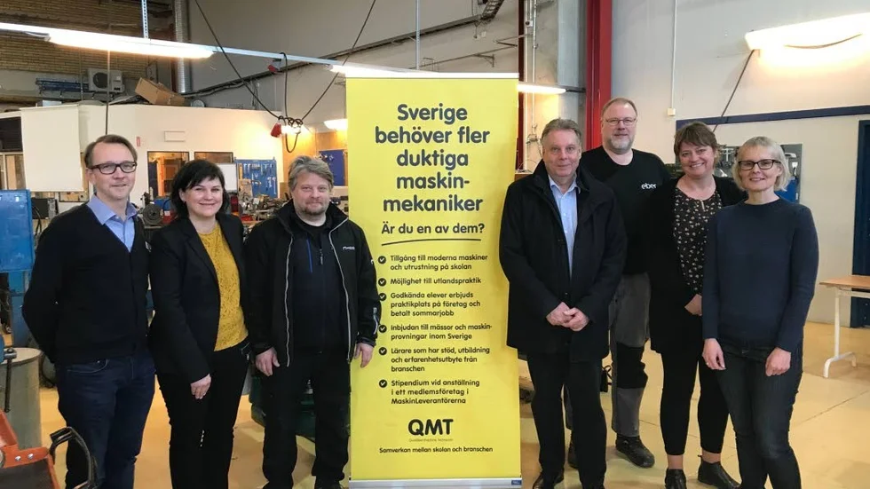 Jörgen Strömberg, rektor Bråvallagymnasiet; Linda Möller, Maskinia; Henric Broström, Maskinia; Björn Bäckström, MaskinLeverantörerna; Per Anders Willners, lärare Bråvallagymnasiet; Annika Dörner samt Angelica Hedman, Toyota Material Handling.