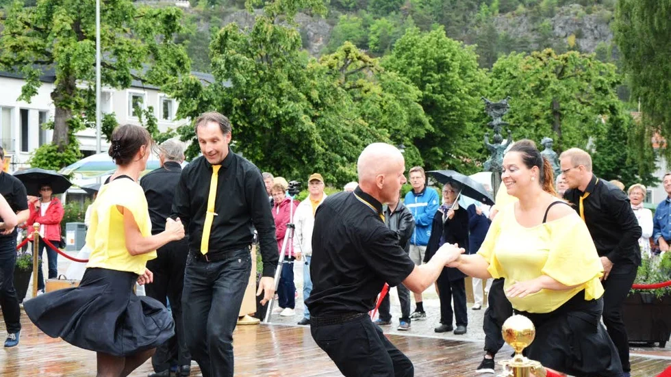 Det var fart på dansarna som intog dansscenen på Hagatorget för några år sedan.