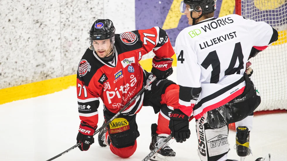 Joakim Högberg tvingas stå över kvällens match (Arkivbild)