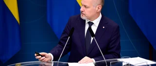 Regeringen vill tillåta kronvittnen