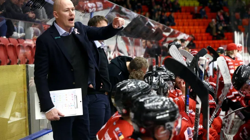 Jobba. Inför premiären läggs mycket fokus på matchtempo.