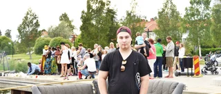 Stor uppslutning till ljuständningen på Manhemskajen