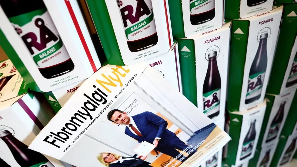 Medicin? Det finns mycket juice att tillgå i kontoret.