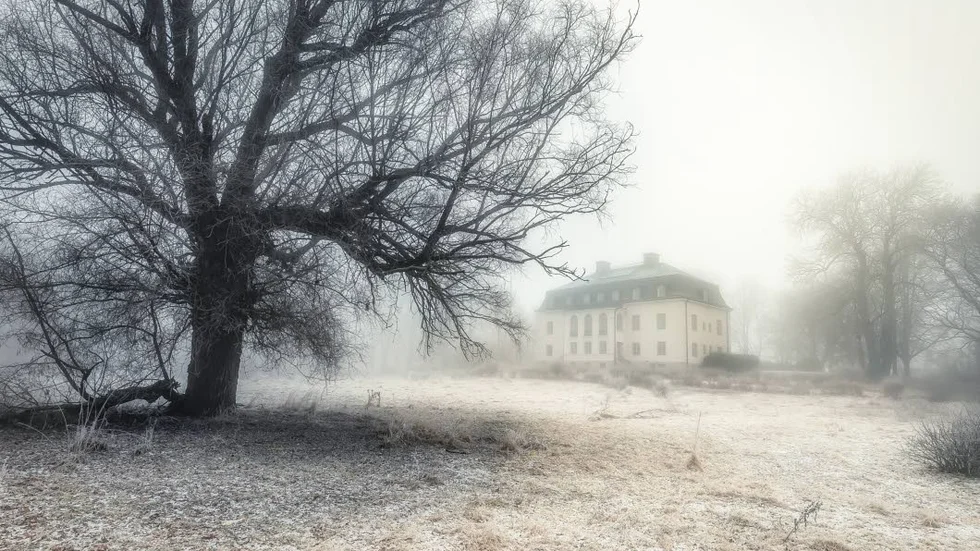 Vackra herrgården Krusenhofs framtid är oviss. Till gården hör förutom huvudbyggnaden många sidobyggnader som en ståtlig villa, ett lusthus och arbetarbostäder.