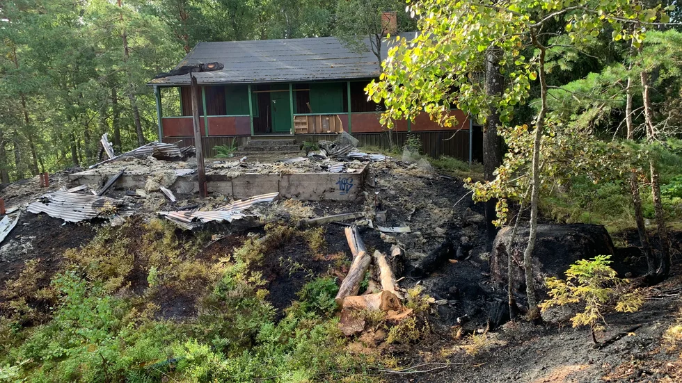 TSG:s skjutplats förstördes under nattens brand. Polisen misstänker att branden var anlagd.