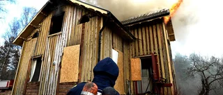 Bränner ned hus - för övnings skull