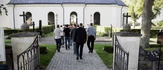 Hundratals hedrade mördade 21-åringen