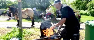 Lissi, 75 år, vände hemåt på en hottad Harley Davidson