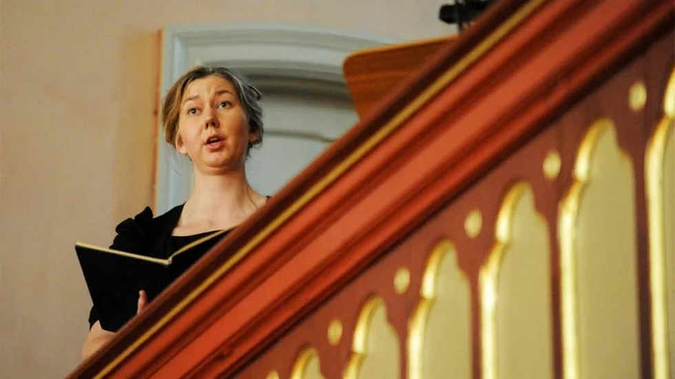 Maria Karlsson var en av sångsolisterna, hon framförde sopranariorna.