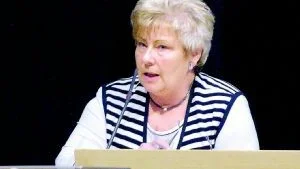Varnade för ekonomisk smäll. Anita Bohman (s) tror att det kommer att dröja länge innan kommunen får tillbaka de 21,3 miljoner kronor som den nya Gränsöplanen kostar.