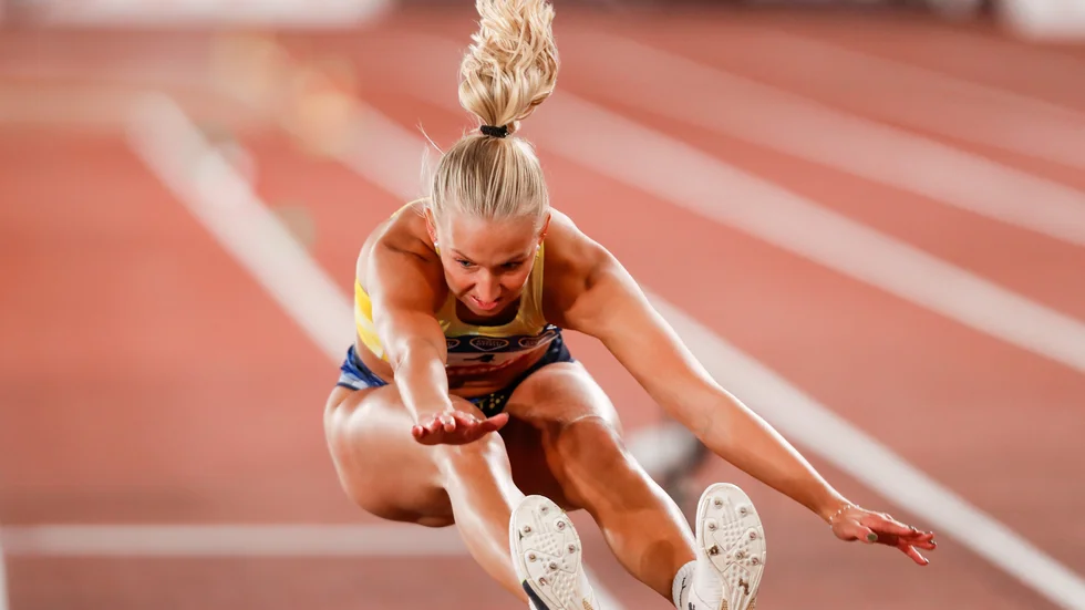 Maja Åskag hoppade under lördagskvällen till sig en tredjeplats i Finnkampens trestegstävling.