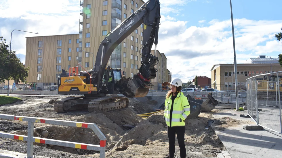 Grävningarna fortsätter nu norrut längs Lasarettsvägen, konstaterar kommunens projektledare Johanna Granlund.