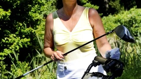 Mari Nordh var minst sagt nöjd med den första dagen av VT-golfen. - En fantastisk dag med härligt väder och bra flyt i spelet, tyckte Marie.
Foto: Sara Winsnes
