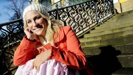 Ann Söderlund och Josefin Crafoord besökte Gamleby  i  programmet Sommarpärlan  som sänds på fredag på Tv4 . Foto: Jurek Holzer / SvD / SCANPIX