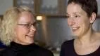 Med sitt företag Familyfood börjar Lotta Alberius, till vänster, och Karin Ahlqvist om en vecka att leverera färdiga matkassar med råvaror och recept för fem dagar, direkt hem till dörren hos hushåll i Västervik.
