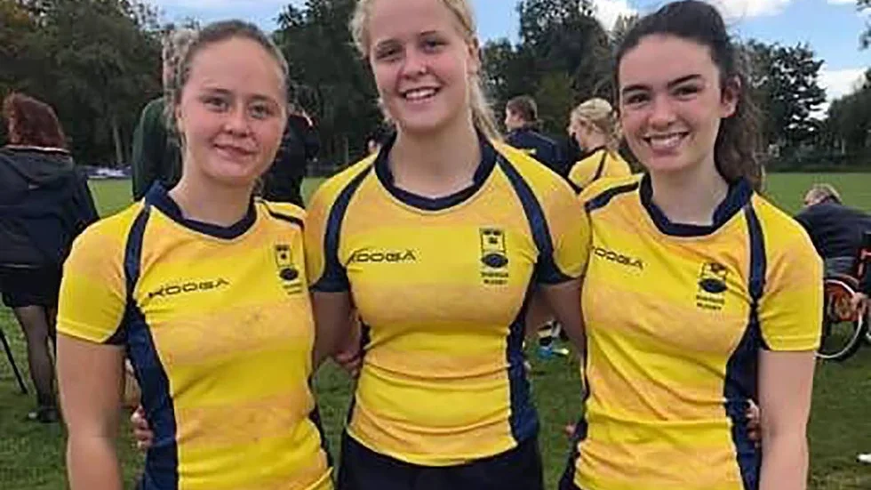 Emma Ytterbom, Moa Krantz och Matilda Toresäter spelade med landslaget i Amsterdam.