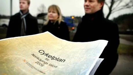 Politikerna satsar på cyklingen, men när kommunens cykelplan kan förverkligas är det ingen som vet.