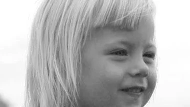 Vi vill fira vår älskade Lova-Li Gustafsson som fyller fyra år. Stora grattiskramar från Lucas, Selma, mamma och pappa.
