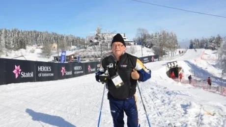 EN SVENSSON LÄNGS BANAN. Håkan Svensson njöt av åkturen när han körde samma spår som Charlotte Kalla och Marcus Hellner ska åka i helgen.