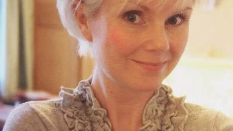 BERÖM VID DEBUTEN. Amanda Hellbergs favoritkaraktär i världslitteraturen är gengångaren. En sådan spelar också en viktig roll i hennes roman "Döden på en blek häst".