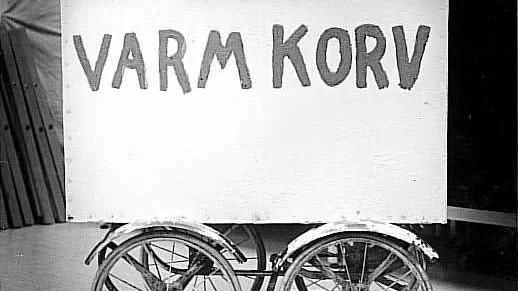 Nostaligtripp. Varm korv, med senap. Kanske bröd.