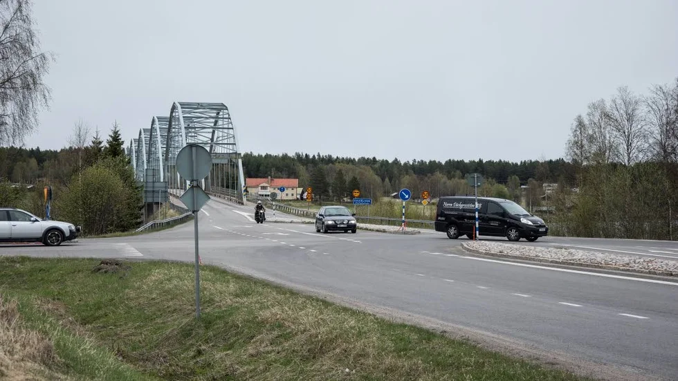 Göras säkrare. Genom att bygga en cirkulationsplats i korsningen mellan väg 968 och 616 i Gäddvik höjs säkerheten.