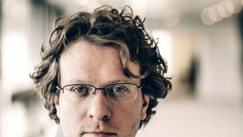 Öst. Peter Pomerantsev skildrar en obehaglig verklighet i Ryssland i sin bok ”Ingenting är sant och allting är möjlig*.