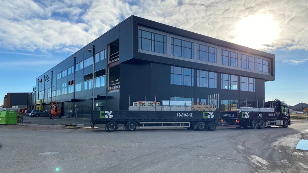 XL Bygg etablerar sig i Fyrislund i Uppsala genom sin delägare C24 Bygg. XL Bygg ägs av 70 byggvaruhandlare med totalt 130 butiker och en total omsättning på knappa fem miljarder kronor.