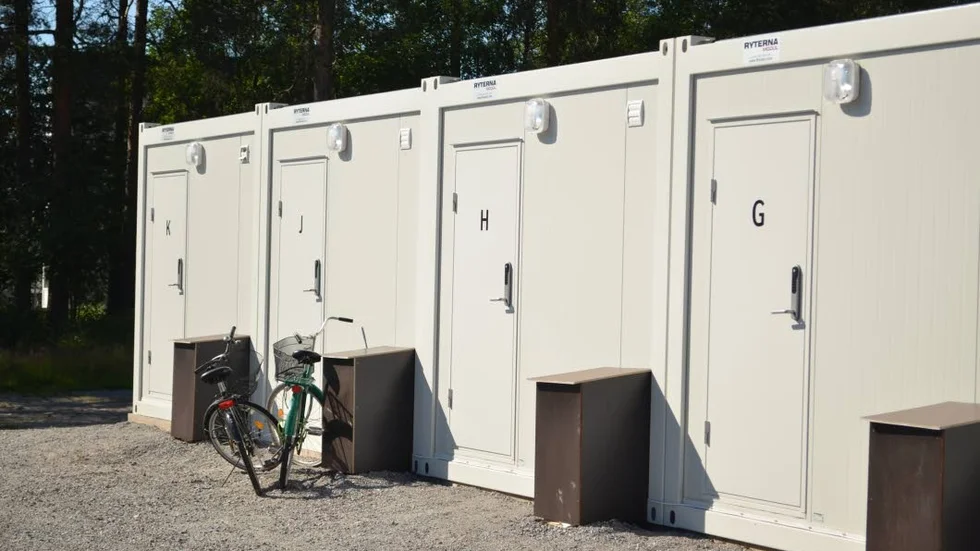 Moduler. En väg att bygga bostäder om det är bostadsbrist och bråttom. Men det är det inte längre för flyktingar anser Migrationsverket.
