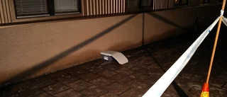 Misstänkt bomb vid polishuset