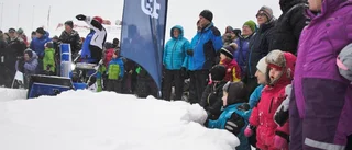 Festivalstämning i snövädret